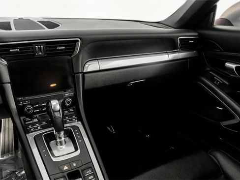 Used 2017 Porsche 911 Carrera image 31