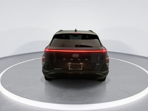 Used 2024 Hyundai Kona SEL AWD/4WD image 5