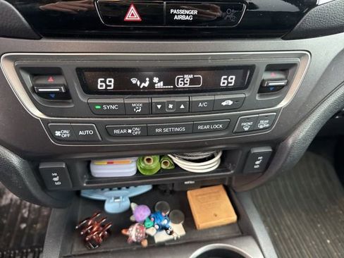 Used 2017 Honda Pilot EX-L image 10