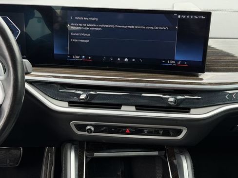 Used 2025 BMW X6 xDrive40i AWD/4WD image 17