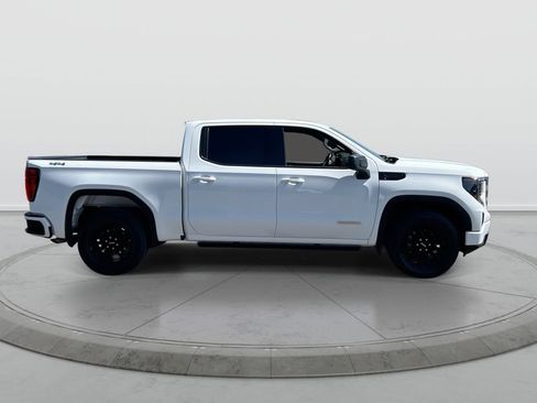 Used 2023 GMC Sierra 1500 Elevation AWD/4WD image 9