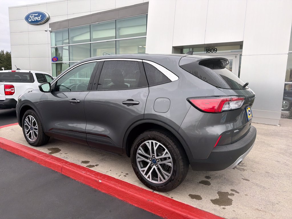 Used 2022 Ford Escape SEL AWD/4WD image 2