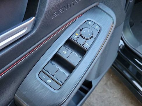 Used 2026 Nissan Sentra SR w/ Floor Mat Package FWD image 13