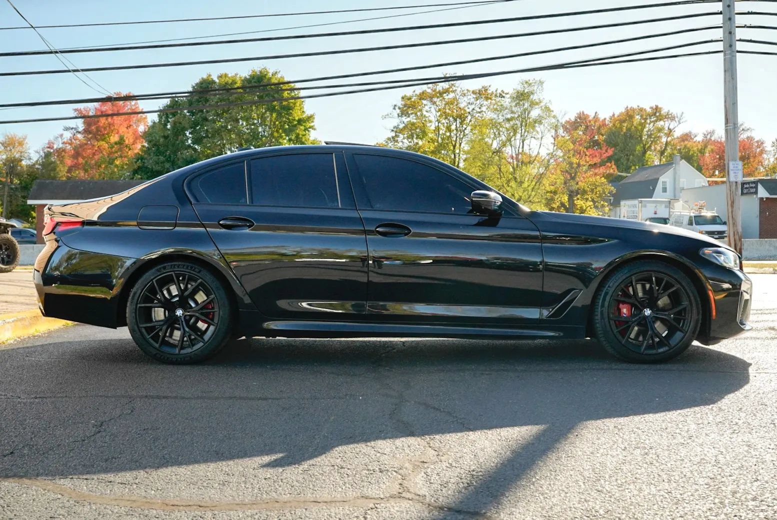 Used 2023 BMW M550i xDrive w/ Executive Package AWD/4WD image 4