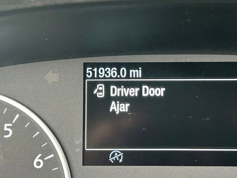 Used 2021 Ford EcoSport Titanium image 40