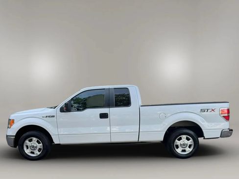 Used 2014 Ford F150 XLT w/ Equipment Group 301A Mid RWD image 4