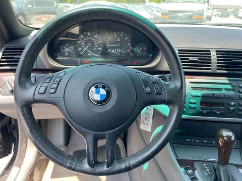 Used 2005 BMW 325Ci Convertible image 18