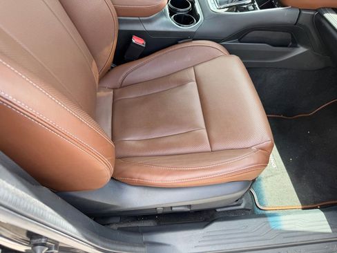 Used 2021 Subaru Outback Touring XT AWD/4WD image 18