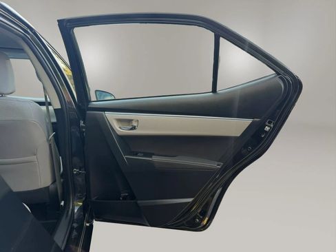 Used 2014 Toyota Corolla LE FWD image 38