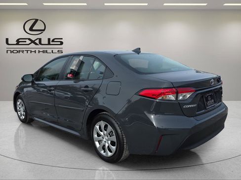 Used 2026 Toyota Corolla LE image 7