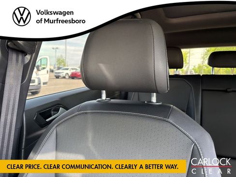 Certified 2023 Volkswagen Tiguan SE R-Line FWD image 23