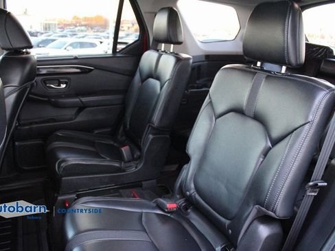 Used 2023 Honda Pilot Touring image 26