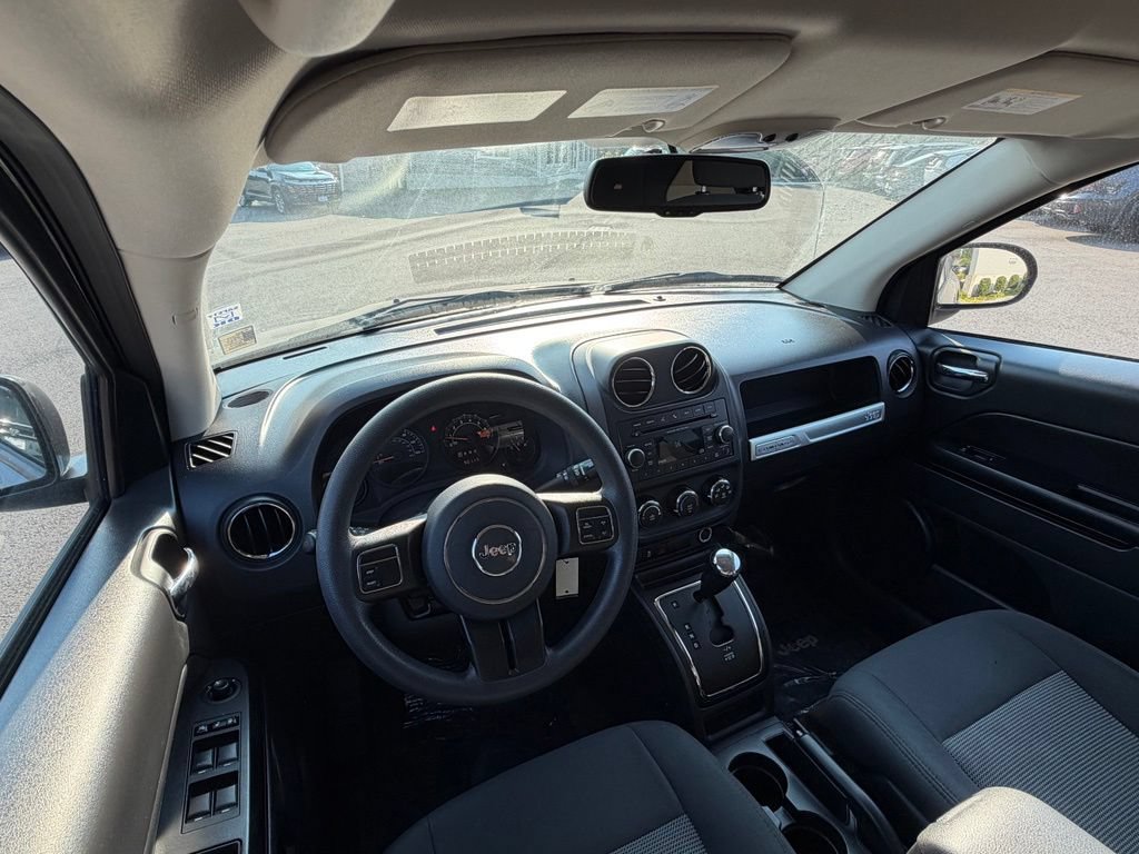 Used 2017 Jeep Compass Sport w/ Power Value Group AWD/4WD image 23