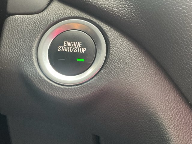 Used 2019 Chevrolet Equinox LT FWD image 17