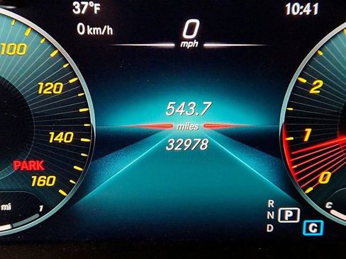 Used 2022 Mercedes-Benz GLC 300 GLC 300 4MATIC SUV with AMG Li image 15