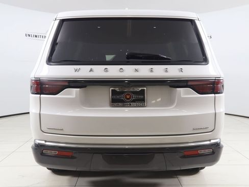 Used 2022 Jeep Wagoneer Series II AWD/4WD image 48