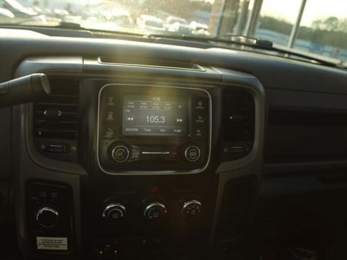 Used 2015 RAM 1500 Tradesman w/ Power & Remote Entry Group AWD/4WD image 13