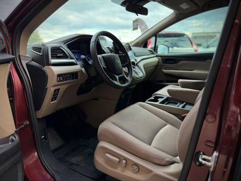 Used 2019 Honda Odyssey EX image 7