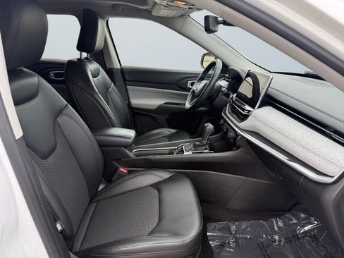 Used 2022 Jeep Compass Latitude w/ Sun and Sound Group image 15