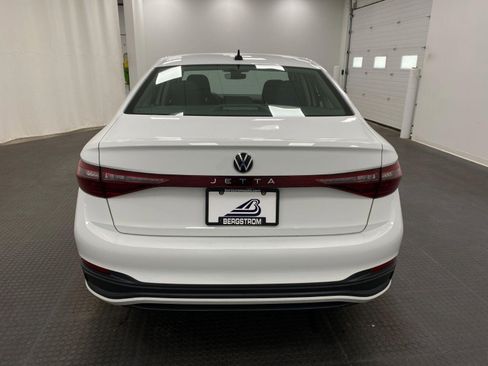 Used 2025 Volkswagen Jetta S FWD image 5
