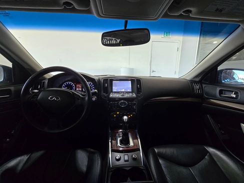 Used 2011 INFINITI G37 x Coupe w/ Premium Pkg AWD/4WD image 9