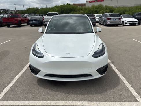Used 2022 Tesla Model Y Performance image 8