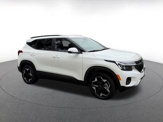 Used 2025 Kia Seltos S video 2