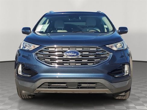 Used 2019 Ford Edge Titanium image 10
