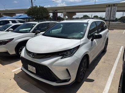 Used 2025 Toyota Sienna XSE