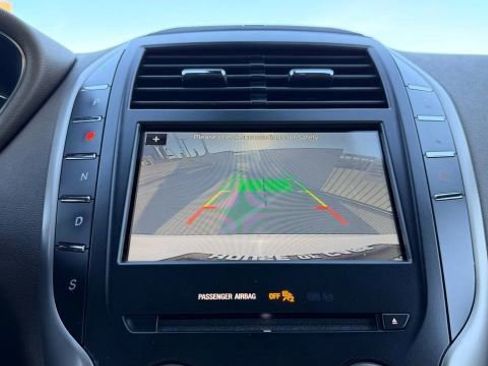 Used 2017 Lincoln MKC Reserve w/ Lincoln MKC Climate Package image 46