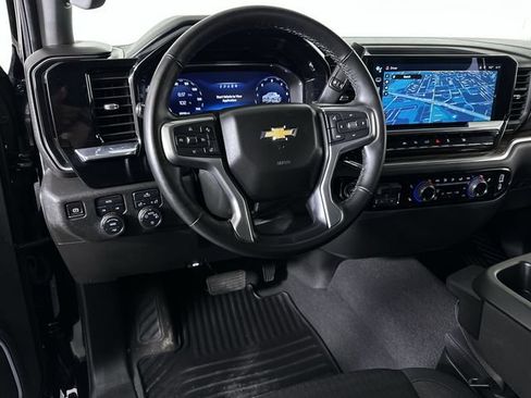 Used 2025 Chevrolet Silverado 1500 LT AWD/4WD image 21