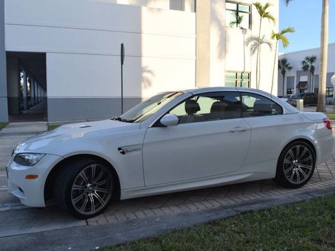 Used 2011 BMW M3 Convertible image 6