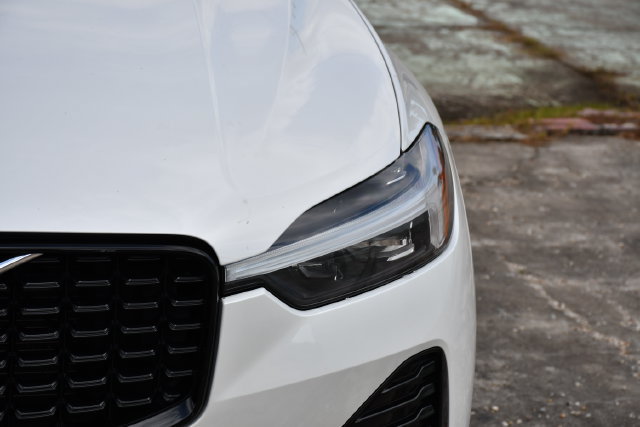 Used 2025 Volvo XC60 B5 Core AWD/4WD image 10