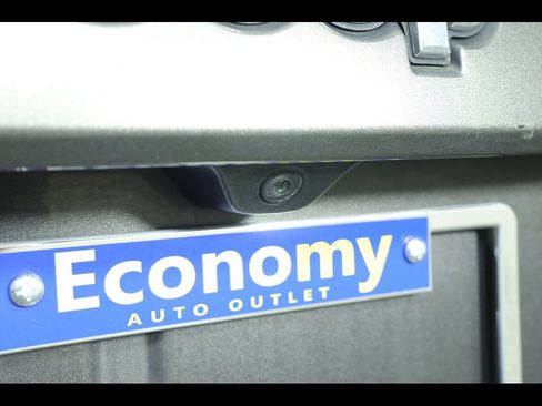 Used 2020 Jeep Grand Cherokee Limited image 17