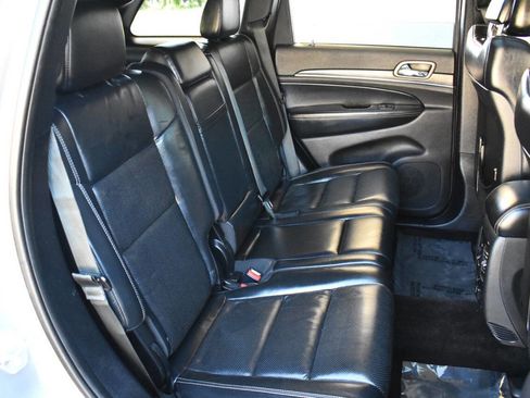 Used 2015 Jeep Grand Cherokee Limited w/ Luxury Group II AWD/4WD image 43