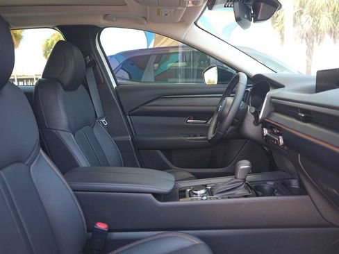 Used 2026 MAZDA CX-50 AWD 2.5 Hybrid w/ Premium Pkg image 15