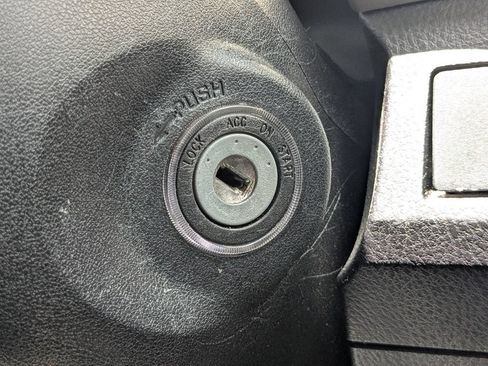 Used 2014 Toyota RAV4 XLE FWD image 19
