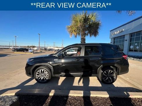 Used 2025 Subaru Forester Touring image 5