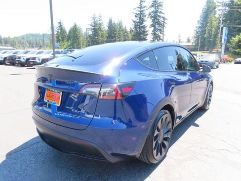 Used 2022 Tesla Model Y Performance AWD/4WD image 8