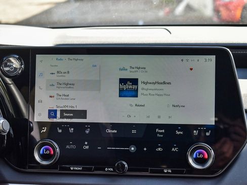 Used 2025 Lexus RX 350h w/ Convenience Package image 13