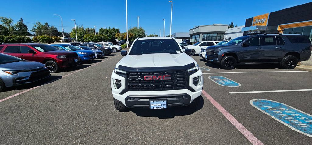 Used 2023 GMC Canyon Elevation w/ Elevation Premium Package AWD/4WD image 10