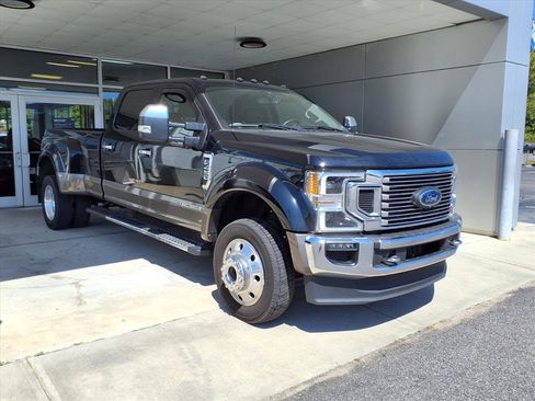 Used 2021 Ford F450 Lariat w/ Lariat Ultimate Package image 1