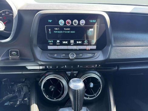 Used 2016 Chevrolet Camaro LT w/ RS Package image 33