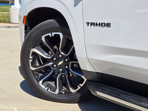 Used 2023 Chevrolet Tahoe High Country w/ Advanced Technology Package AWD/4WD image 35