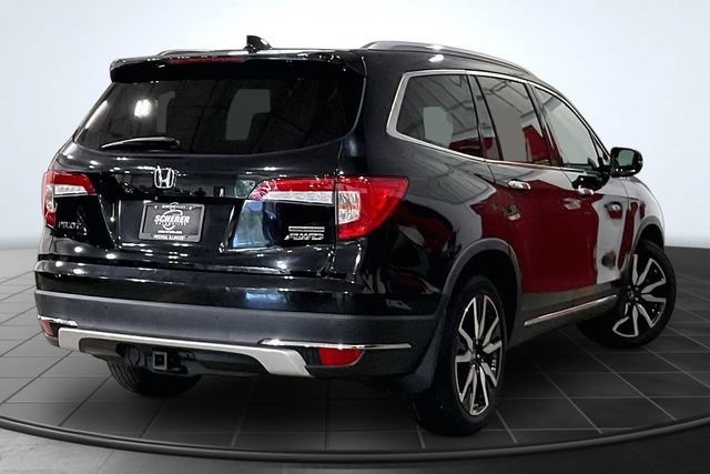 Used 2019 Honda Pilot Touring image 2