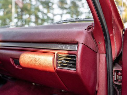 Used 1995 Ford Bronco XLT AWD/4WD image 42