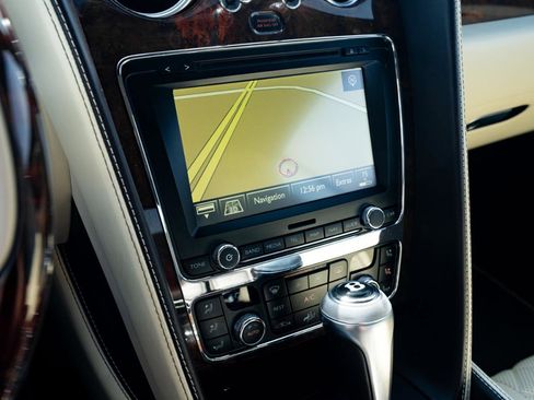 Used 2017 Bentley Continental GT image 43