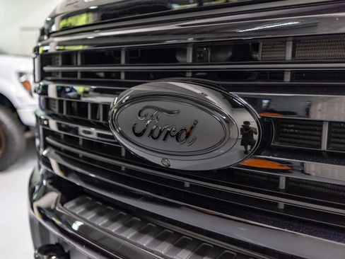 Used 2025 Ford F250 Platinum AWD/4WD image 9