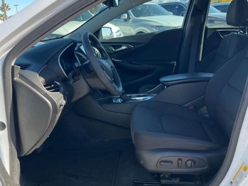 Used 2023 Chevrolet Malibu LT image 18