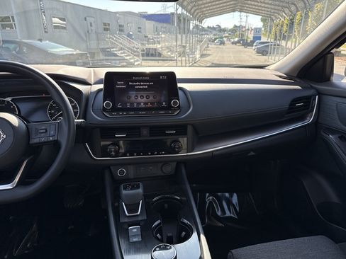 Used 2023 Nissan Rogue SV AWD/4WD image 29